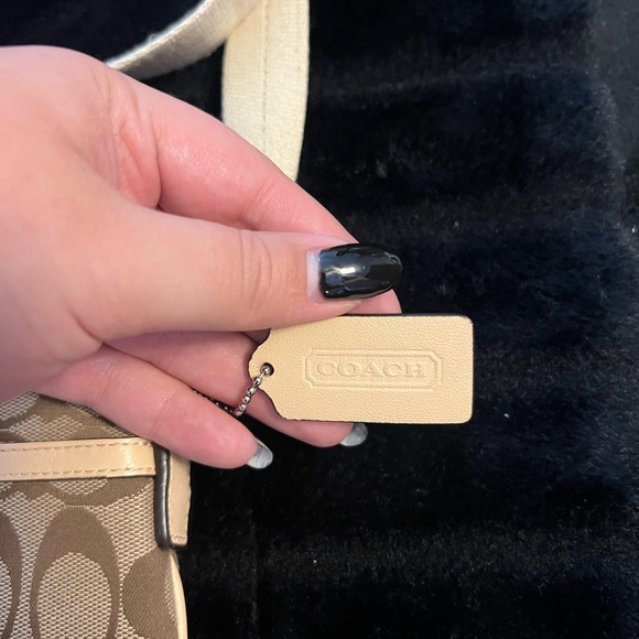 COACH LEGACY SIGNATURE SWINGPACK CROSSBODY PURSE - Picture 3 of 6